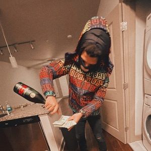 Meet your Posher, Eli